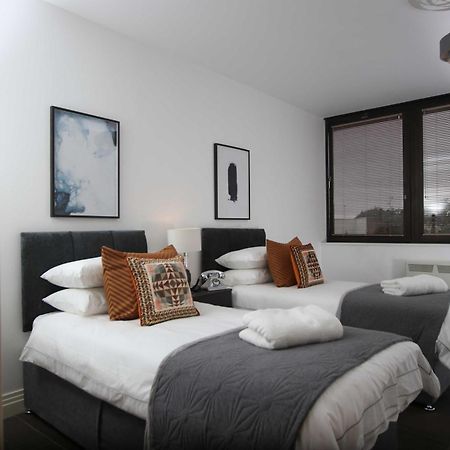 Aisiki Living At Upton Rd, Multiple 1, 2, Or 3 Bedroom Apartments, King Or Twin Beds With Free Wi-Fi & Parking Watford  Exterior foto