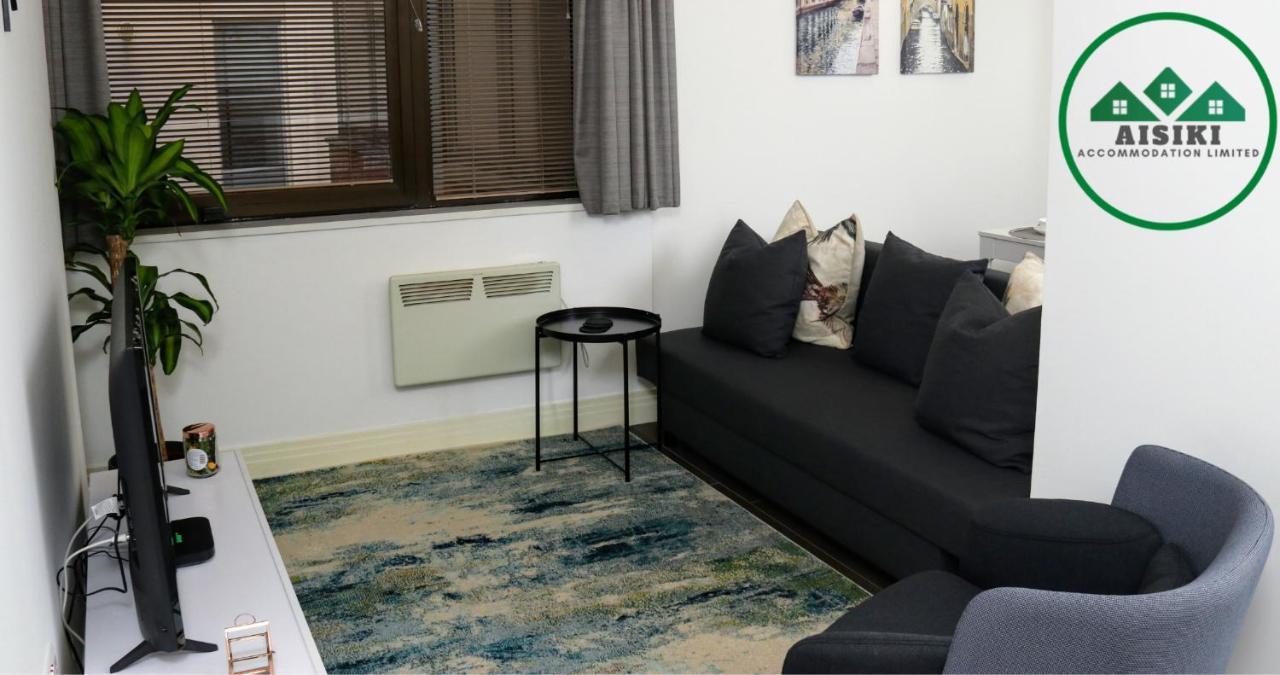 Aisiki Living At Upton Rd, Multiple 1, 2, Or 3 Bedroom Apartments, King Or Twin Beds With Free Wi-Fi & Parking Watford  Exterior foto