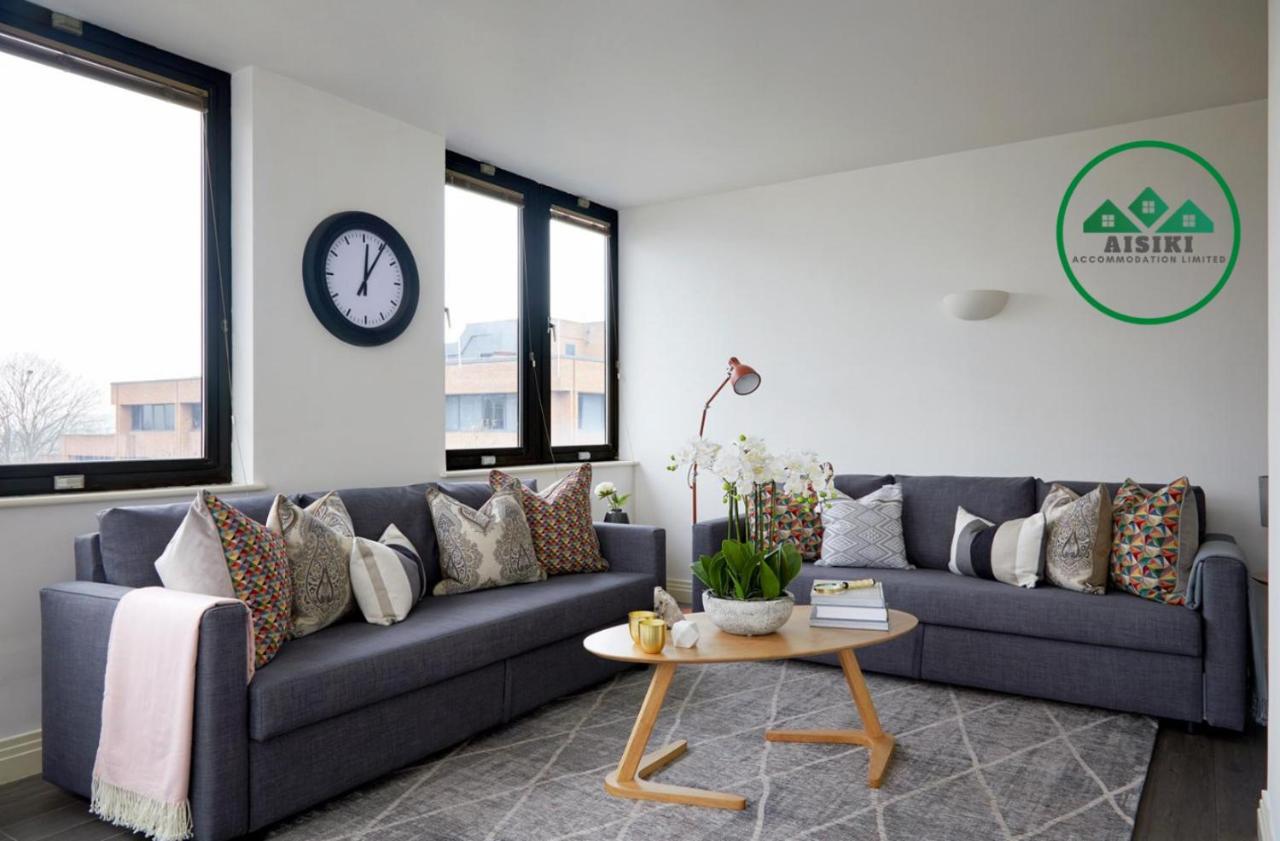 Aisiki Living At Upton Rd, Multiple 1, 2, Or 3 Bedroom Apartments, King Or Twin Beds With Free Wi-Fi & Parking Watford  Exterior foto