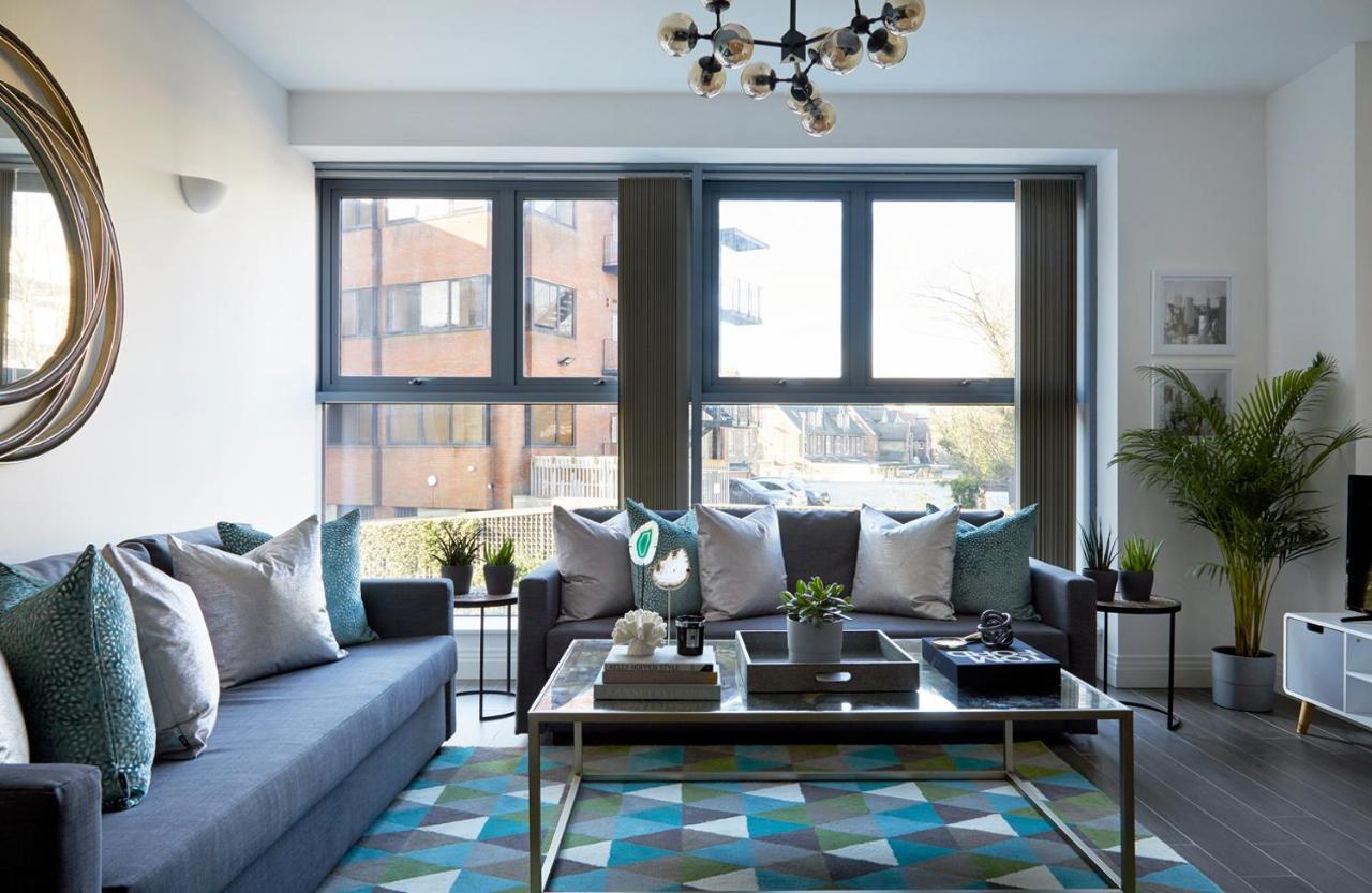 Aisiki Living At Upton Rd, Multiple 1, 2, Or 3 Bedroom Apartments, King Or Twin Beds With Free Wi-Fi & Parking Watford  Exterior foto