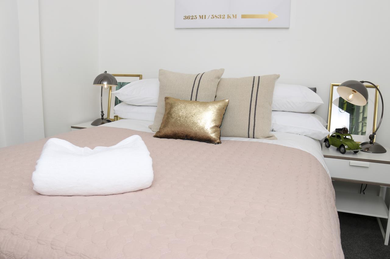Aisiki Living At Upton Rd, Multiple 1, 2, Or 3 Bedroom Apartments, King Or Twin Beds With Free Wi-Fi & Parking Watford  Exterior foto